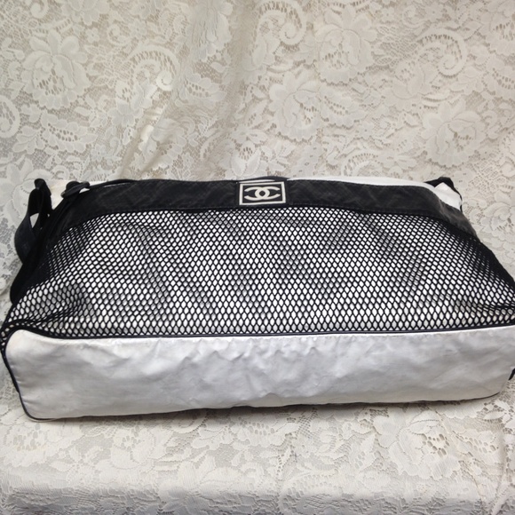 (SOLD) Chanel White-Black Large Weekend -Beach SBag-CB - Picture 9 of 16
